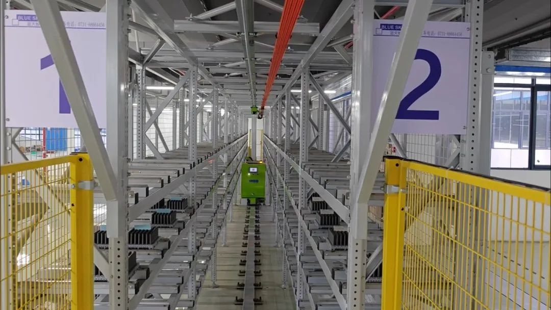 自動(dòng)化立體倉(cāng)庫(kù),立體倉(cāng)庫(kù),藍(lán)天智能,Miniload,堆垛機(jī),穿梭車(chē)